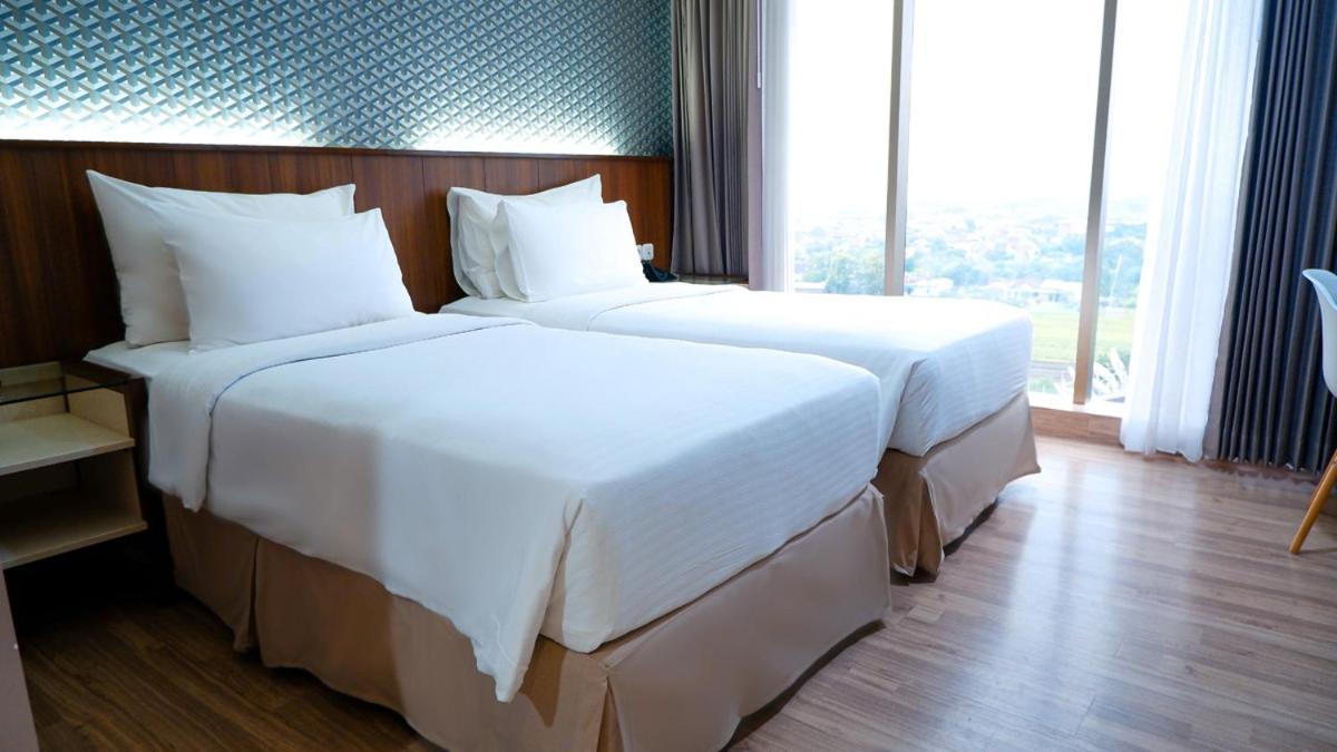 Hotel Ayola Sunrise Mojokerto Eksteriør bilde