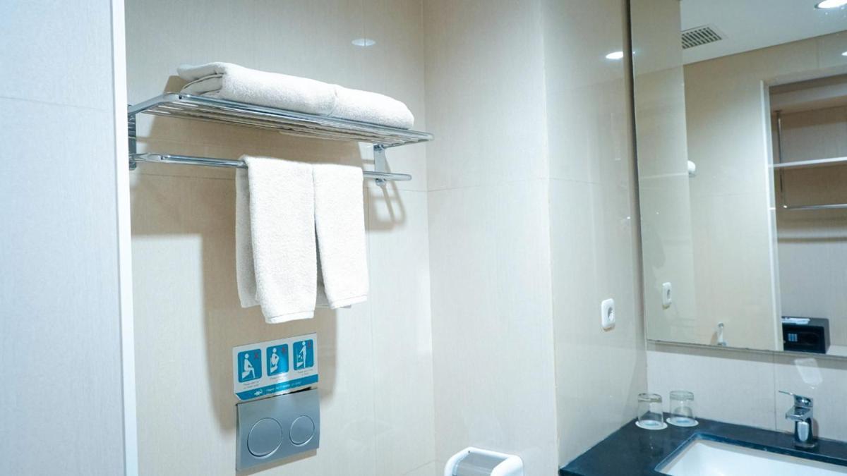Hotel Ayola Sunrise Mojokerto Eksteriør bilde
